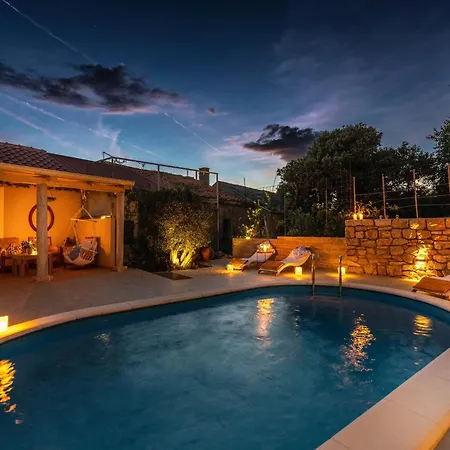 Fjaka Rab Villa