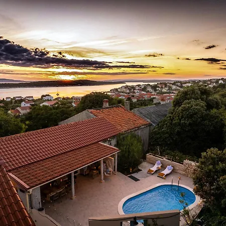 Fjaka Rab Vilă Barbat na Rabu